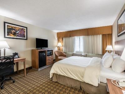 Clarion Harpers Ferry-charles Town 2*